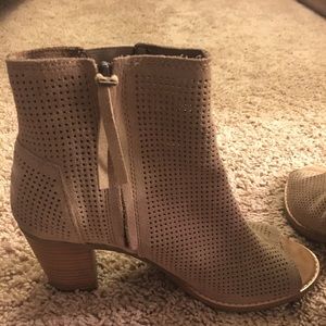 Toms open toe zip up heel